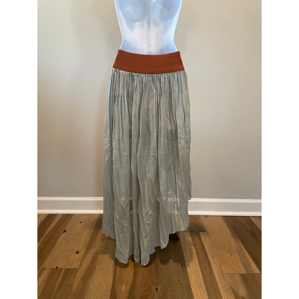 BB Couture Pleated High‑Low Chiffon Skirt Corset Waist Lace‑Up Detail Size M - Picture 2 of 7